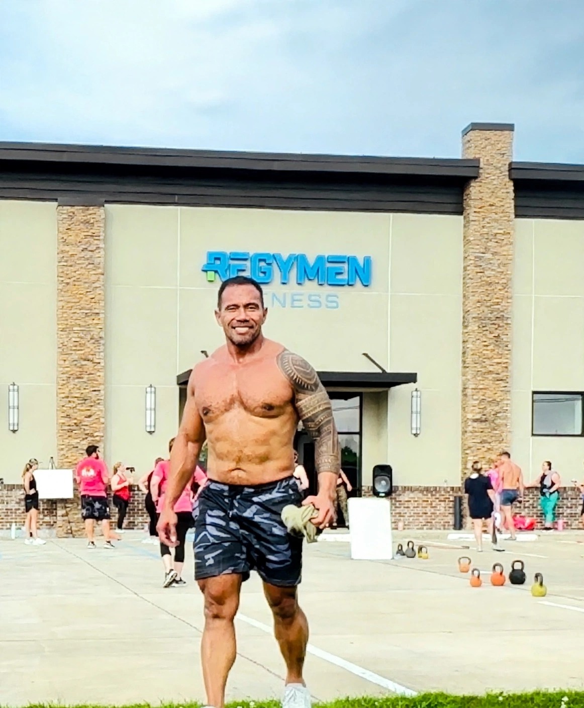 Coach Laie before dialing in, at a Regymen outdoor workout